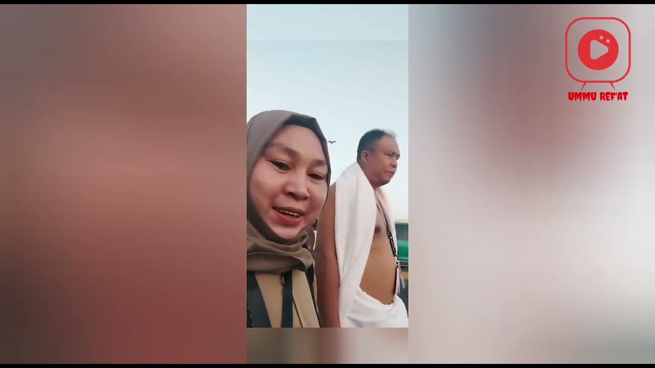 Anak no 1 Ref'at umroh dengan isterinya ummu Amjad