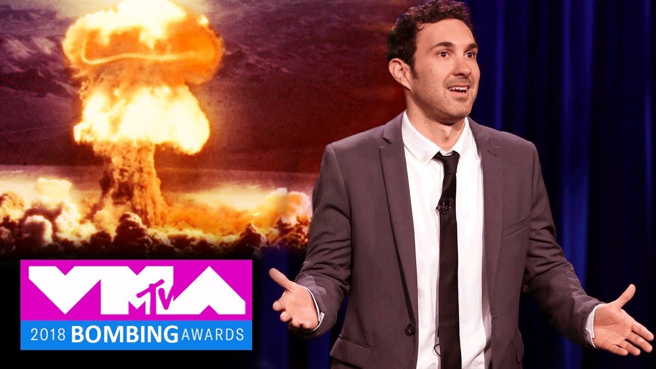 Mark Normand Bombs At The VMAs