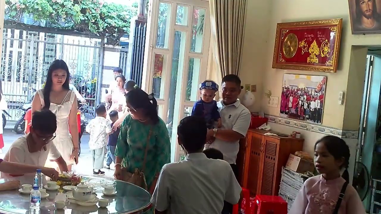 02) Con Cháu Xum Vầy Quây Quần Chúc Tết (17-02-2026)
