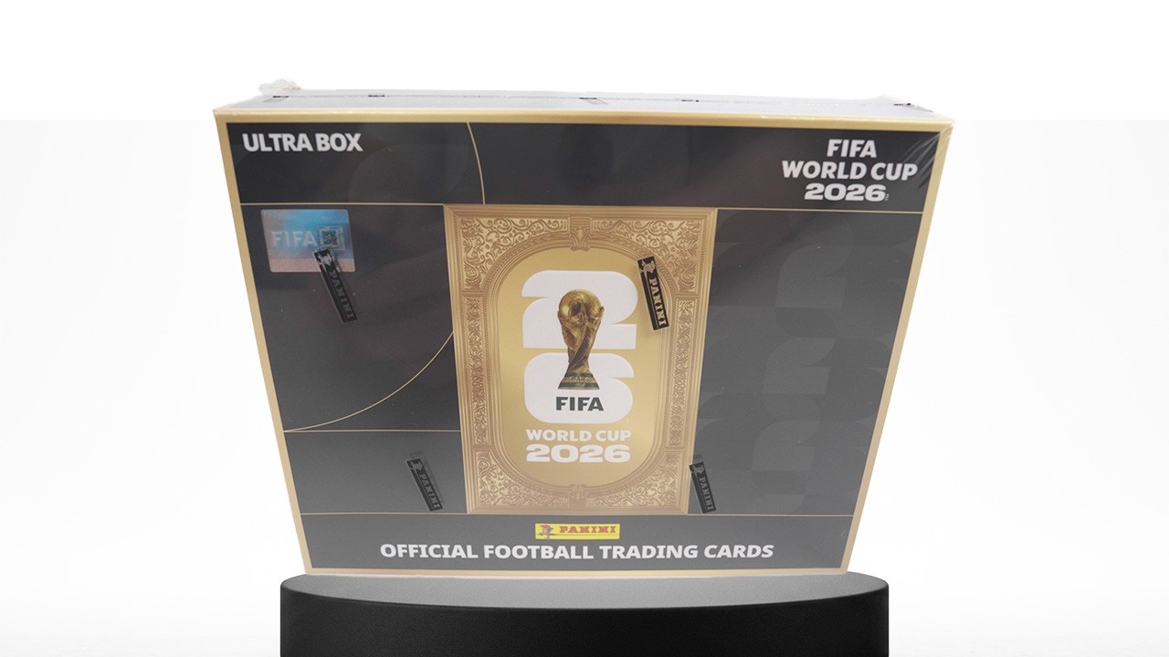 Распаковка бокса коллекционных карточек Panini FIFA World Cup Ultra