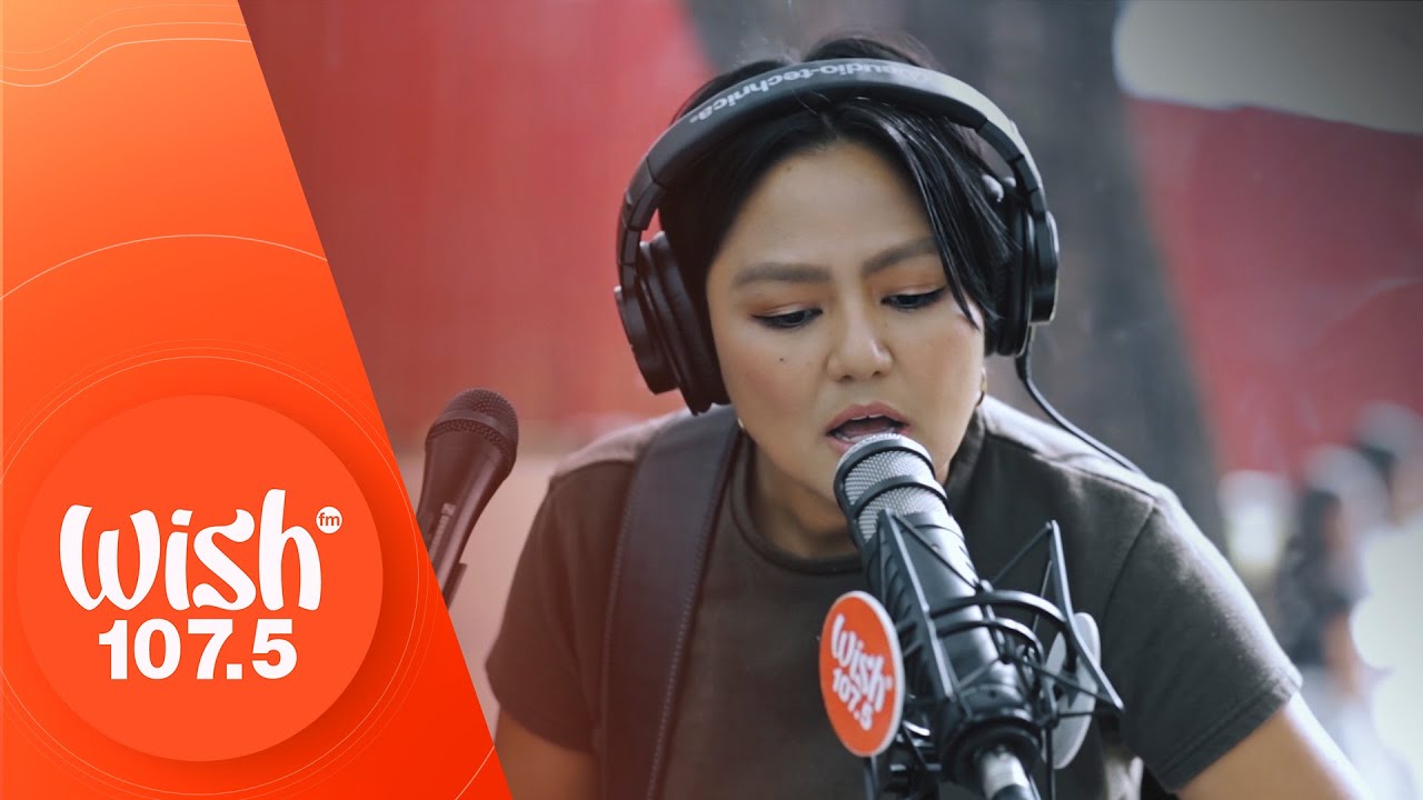 Zsaris performs “Kahapon