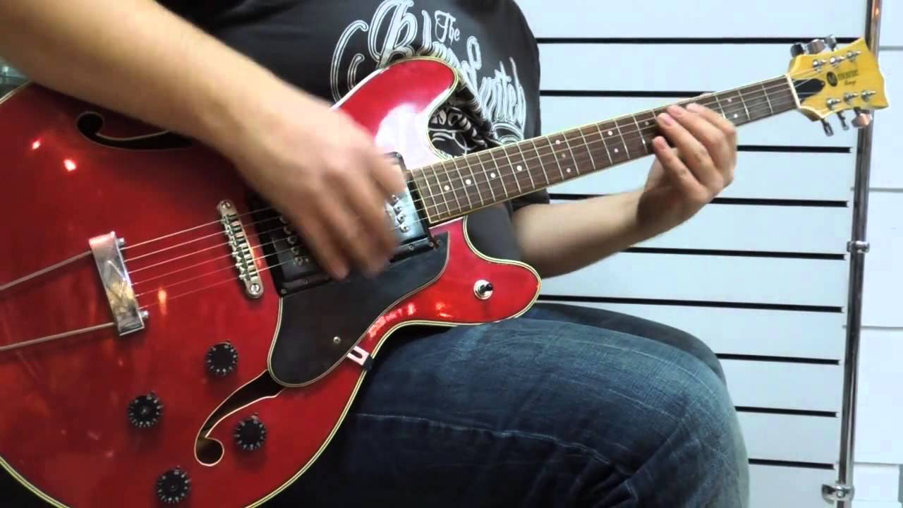 Mosrite Avenger