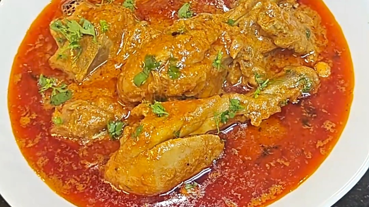 Lucknowi Chicken Korma | Chicken Korma in Pressure Cooker