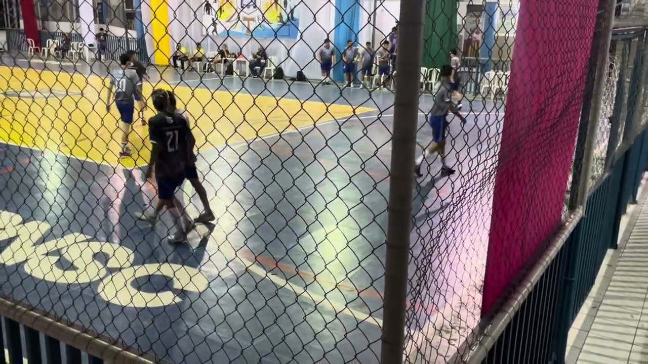 1° TEMPO semifinal - preto 0 x branco 1