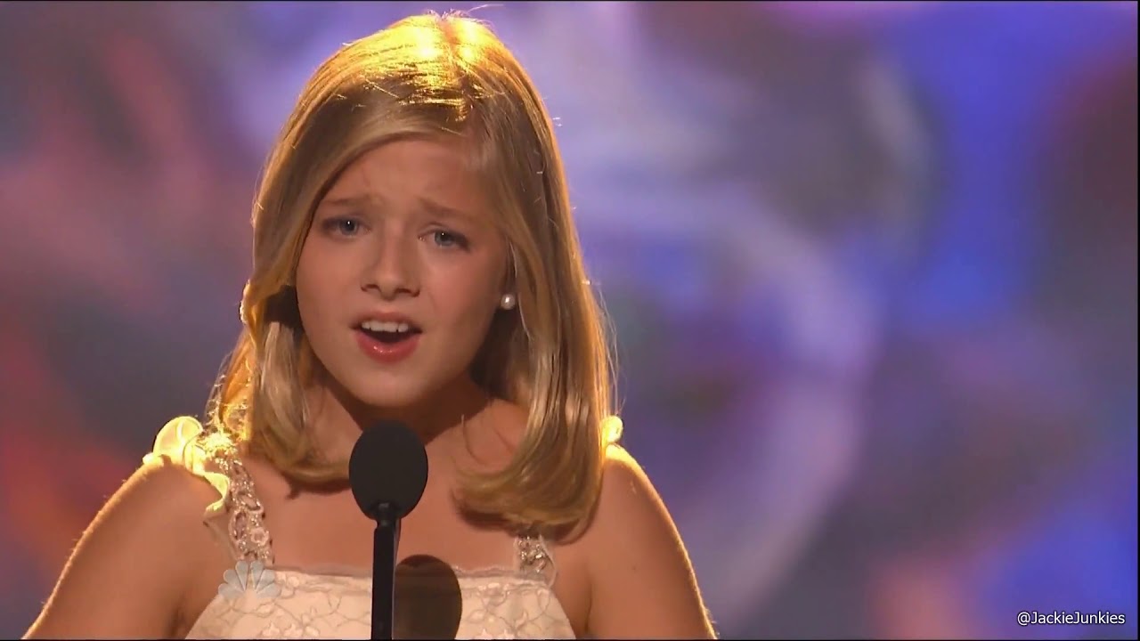 Jackie Evancho singing Nessun Dorma on AGT Sept 14th 2011