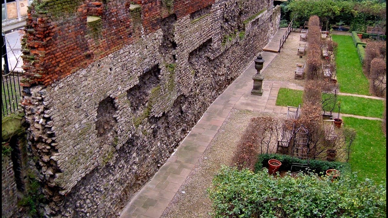 1800 Year Old Roman London Wall Discovered in 1940 SYED's Tourism