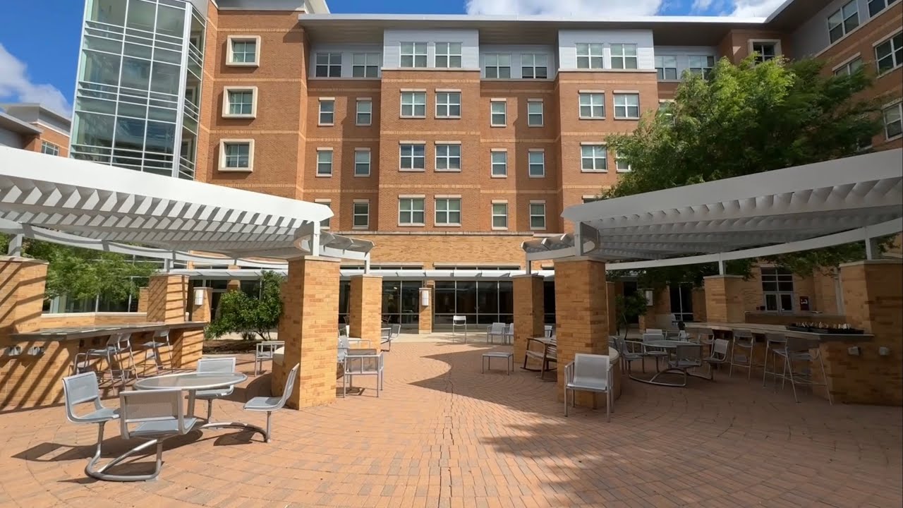 Texas A&M University Birthday Week 2: Dorm Tour of Hullabaloo Hall - A trip down memory lane!