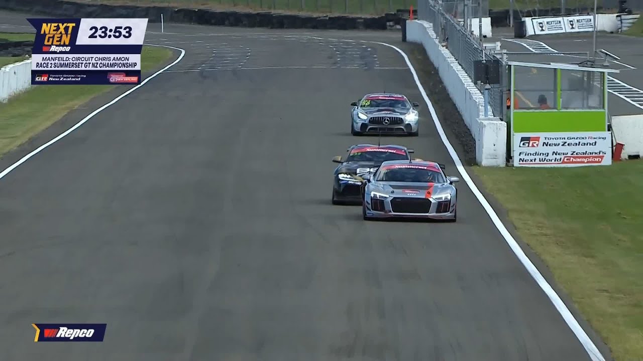 Race 2 Bewley vs Murphy Battle - Summerset GT NZ Championship - Manfeild Grand Finale