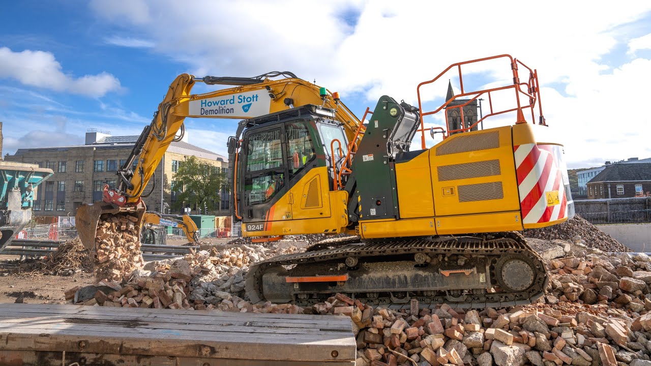 Howard Stott Demolition New Liugong 924F DM
