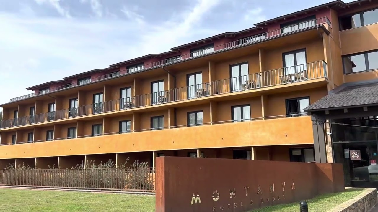 สภาพบรรยากาศโรงแรม  Montanya hotel & lodge  in spain barcelona