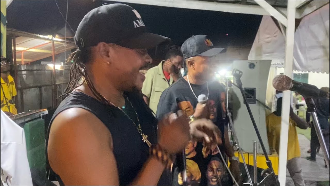 EYINDI YOUYOU MOBANGUE ET LIKALA MOTO 🔥🔥