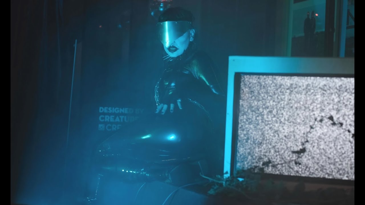 Dance Divine ⋆ Performance ⋆ Zinnema
