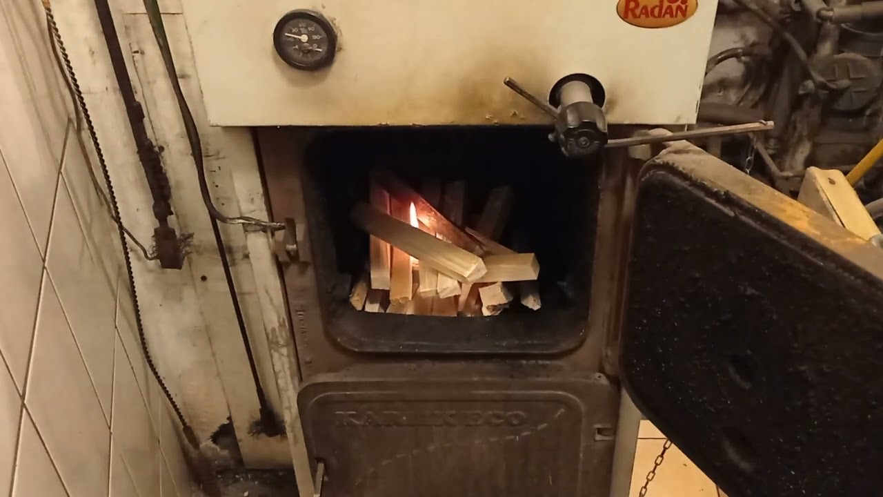 Palenie w piecu od góry. To się opłaca. Zaoszczędzisz węgiel.