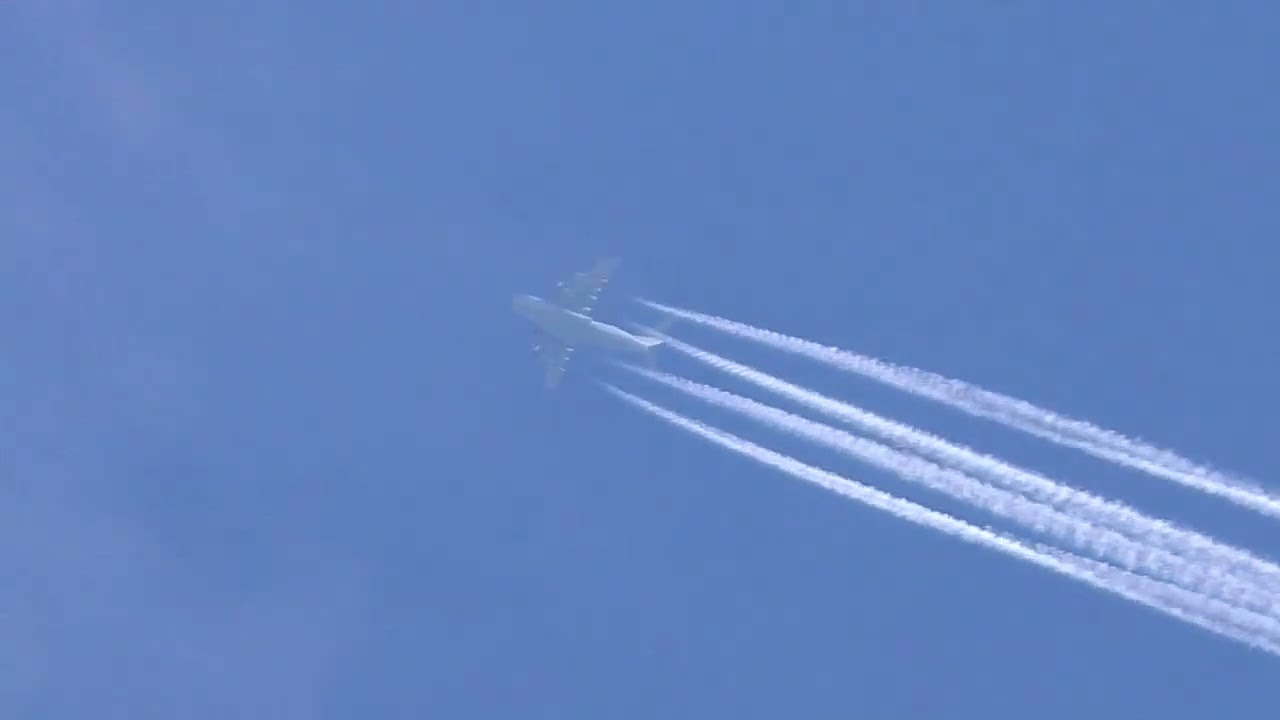 Spanish Airbus A400M cruising above in gusty wind with insane Propsounds!
