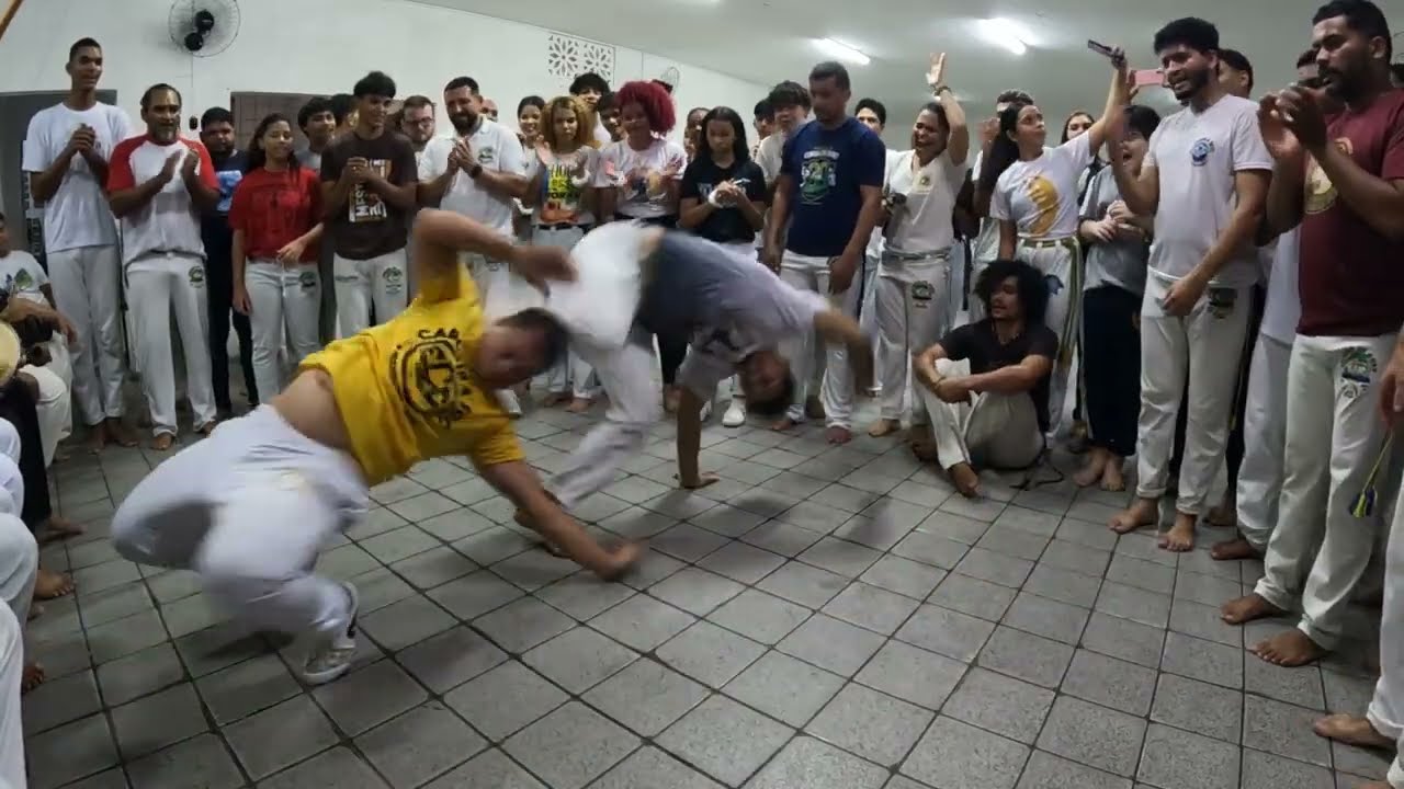 🔥 Jogo de Capoeira | Mestre Chor&atilde;o e Mestre Madonna na Roda 🔥