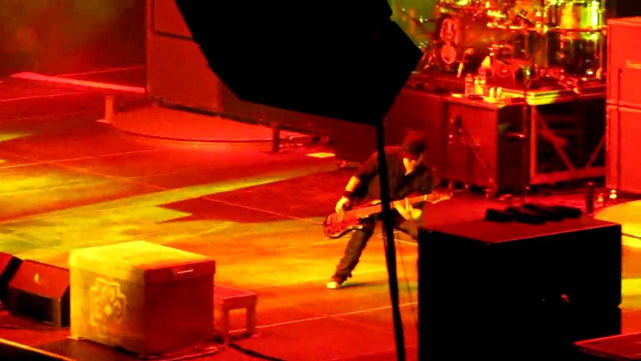 Breaking Benjamin "Polyamerous" LIVE at Mohegan Sun Arena, Wilkes-Barre, PA 03/21/2010