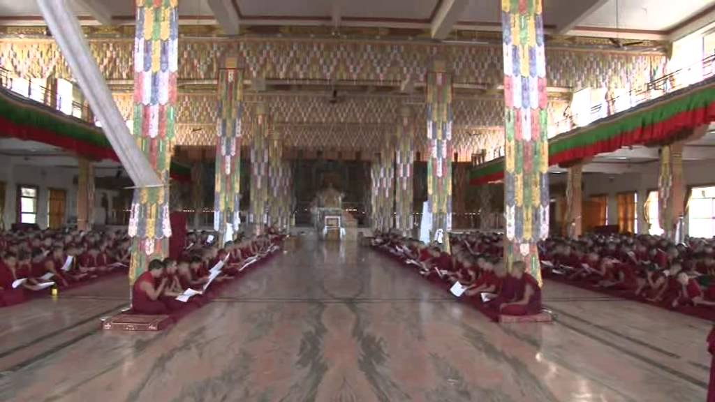Gaden Jangtse Monastery (During the lunch prayer)
