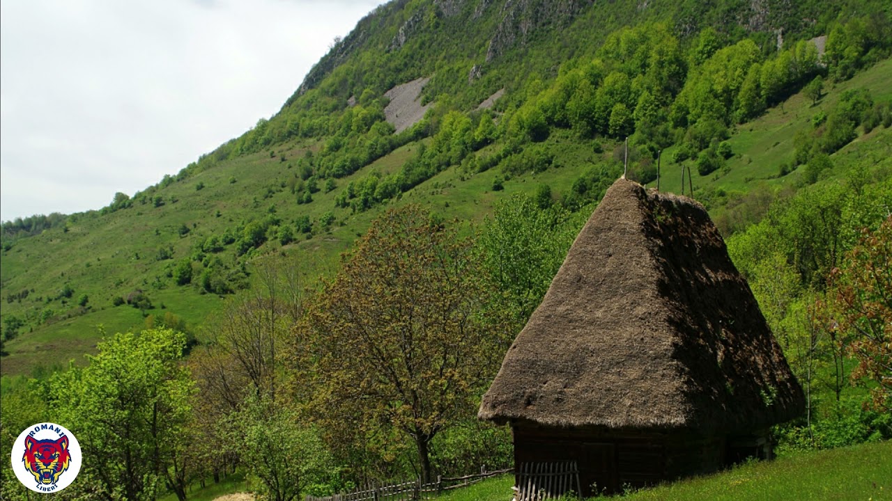 Muntii Apuseni - Legenda urmelor  uriasului din cheile runcului