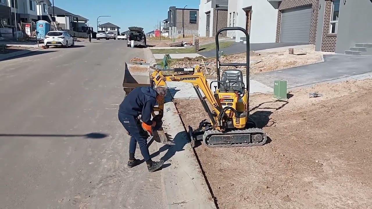 Yanmar SV08 and mini dumper at it again mini excavating