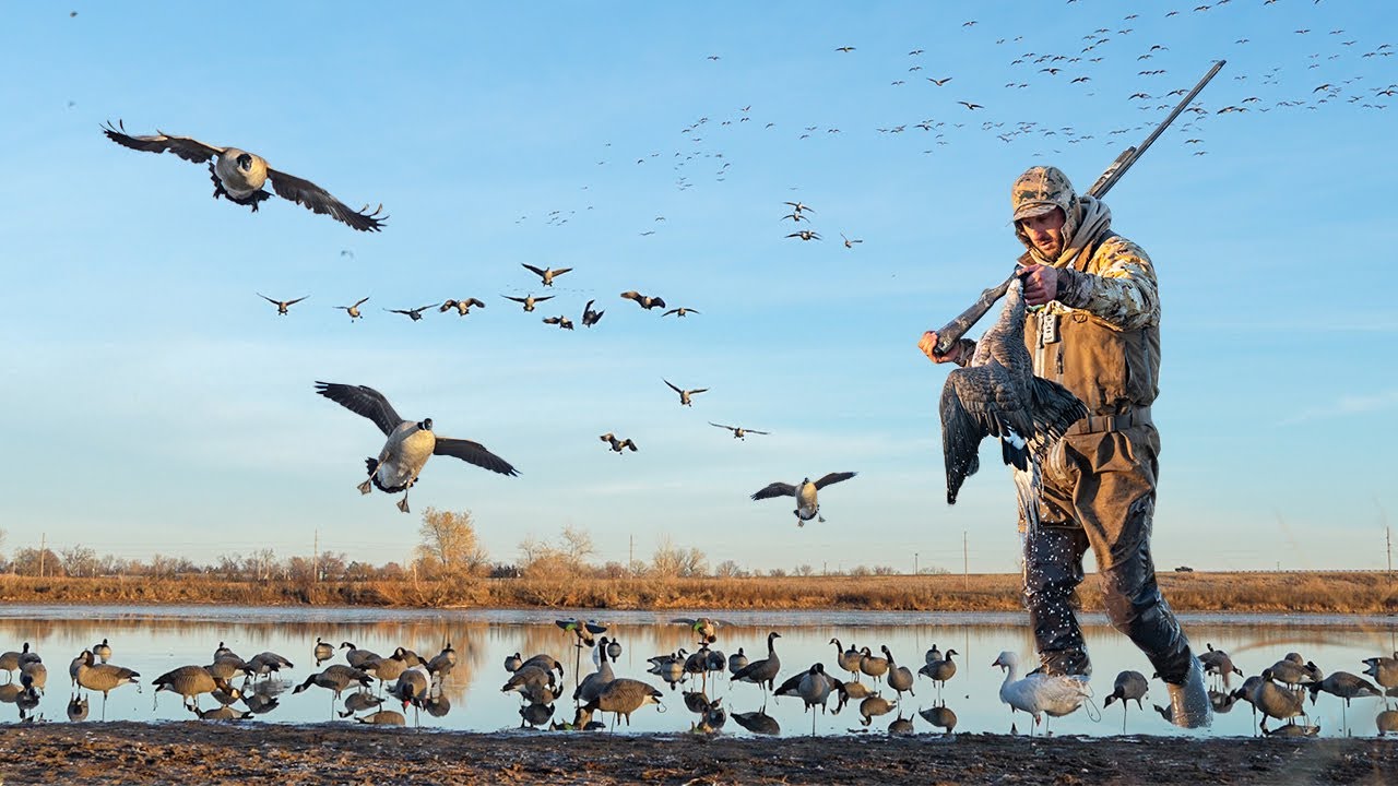 54 BIRD INSANE HUNT ON MY FAVORITE BIG WATER POND!!