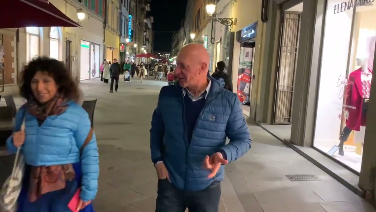 Pisa Italy night street walking part 2