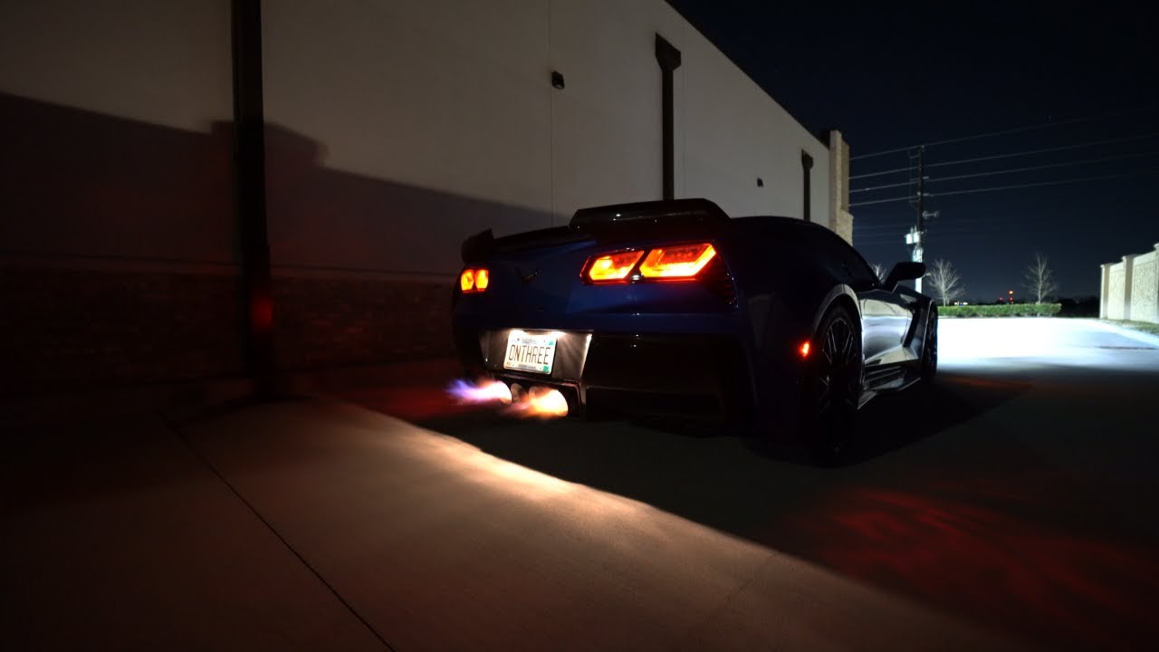 MY CORVETTE Z06 SHOOTS FLAMES!!