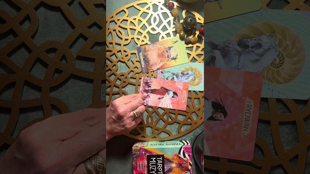 KOMU NA TOBIE BARDZO ZALEŻY 💕  #shortsviral #shortvideo     #tiktok  #short #tarot #wr&oacute;żba