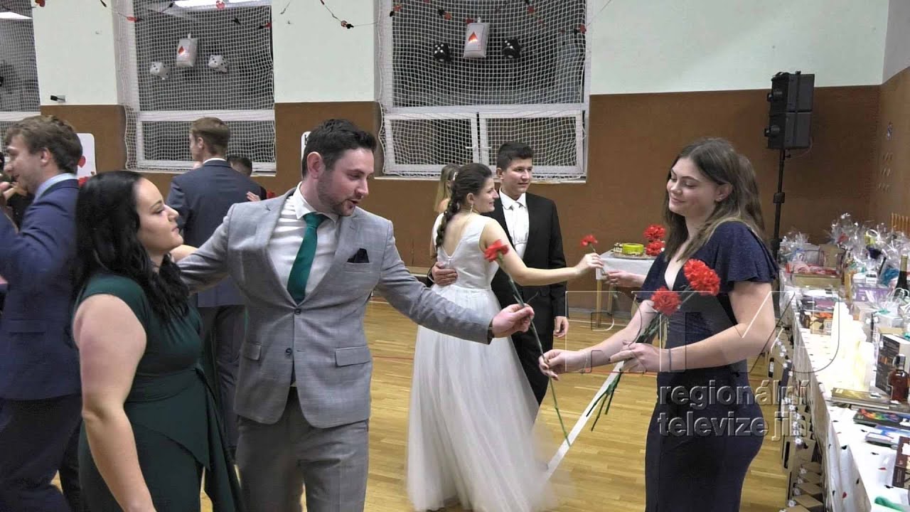 Dívčí vínek ve stylu Casina měla chasa v Tvrdonicích