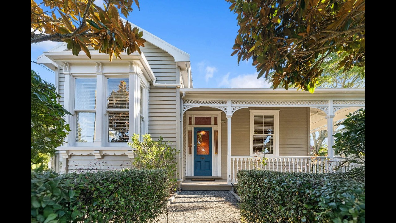 17 Lancing Road, Sandringham
