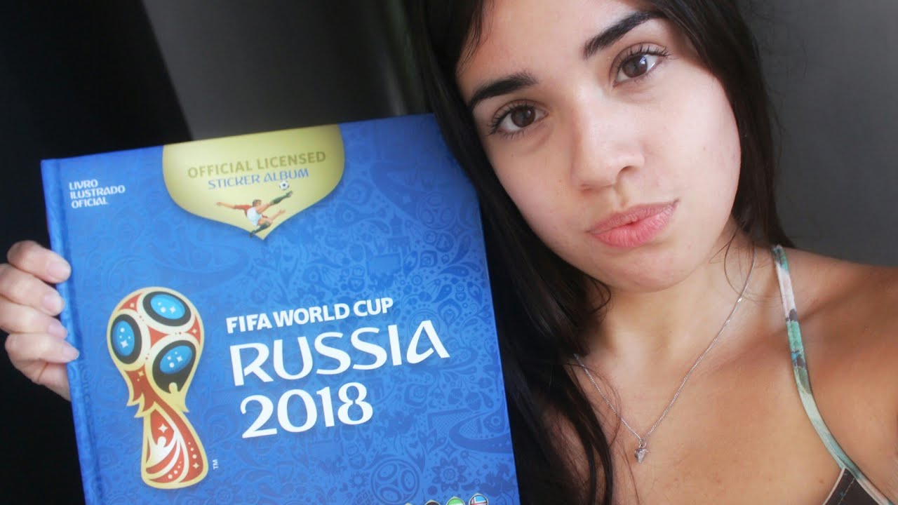 ASMR ⚽ Album FIFA RUSSIA 2018 🇷🇺 ACMP - Tapping , hand sounds, whisper , soft spoken - Português