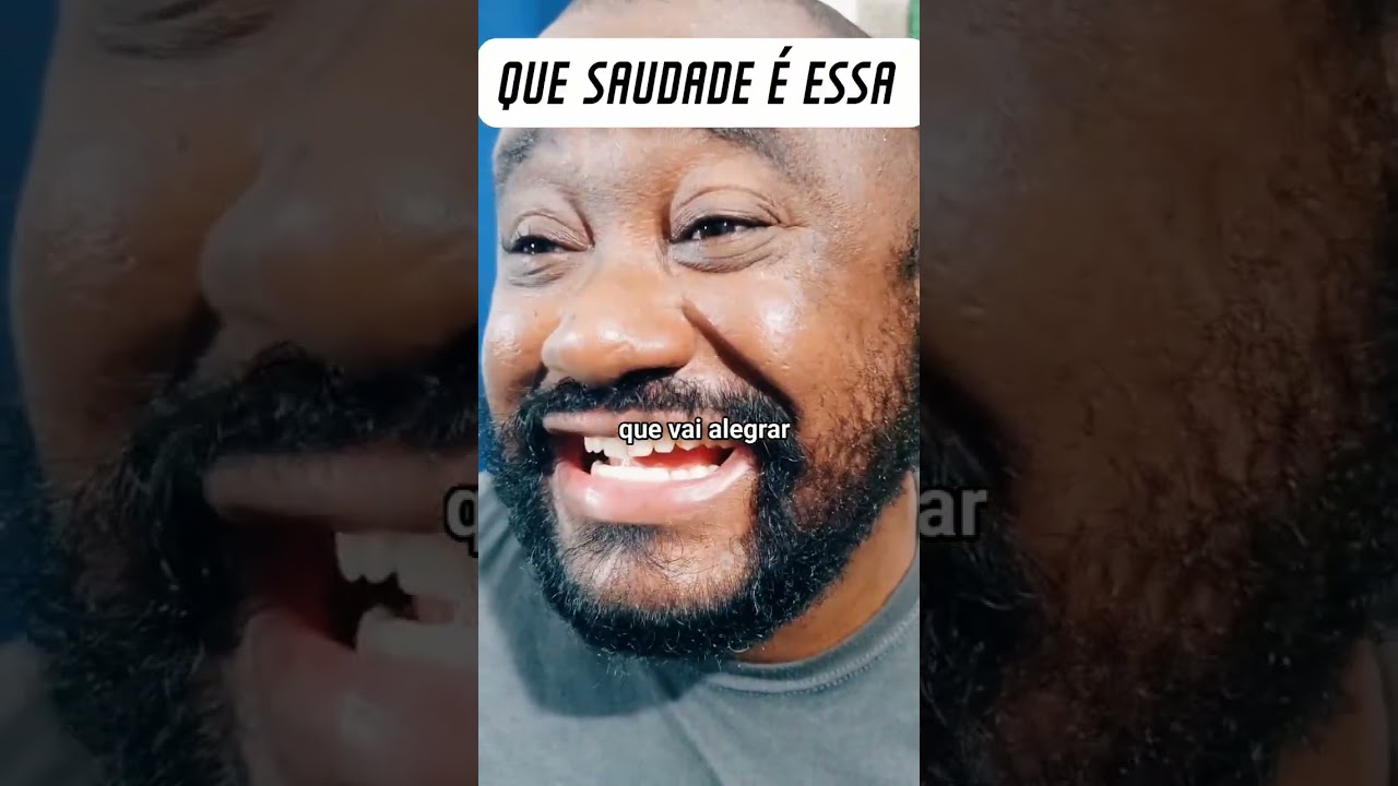 ELE ESTA TE AMANDO 