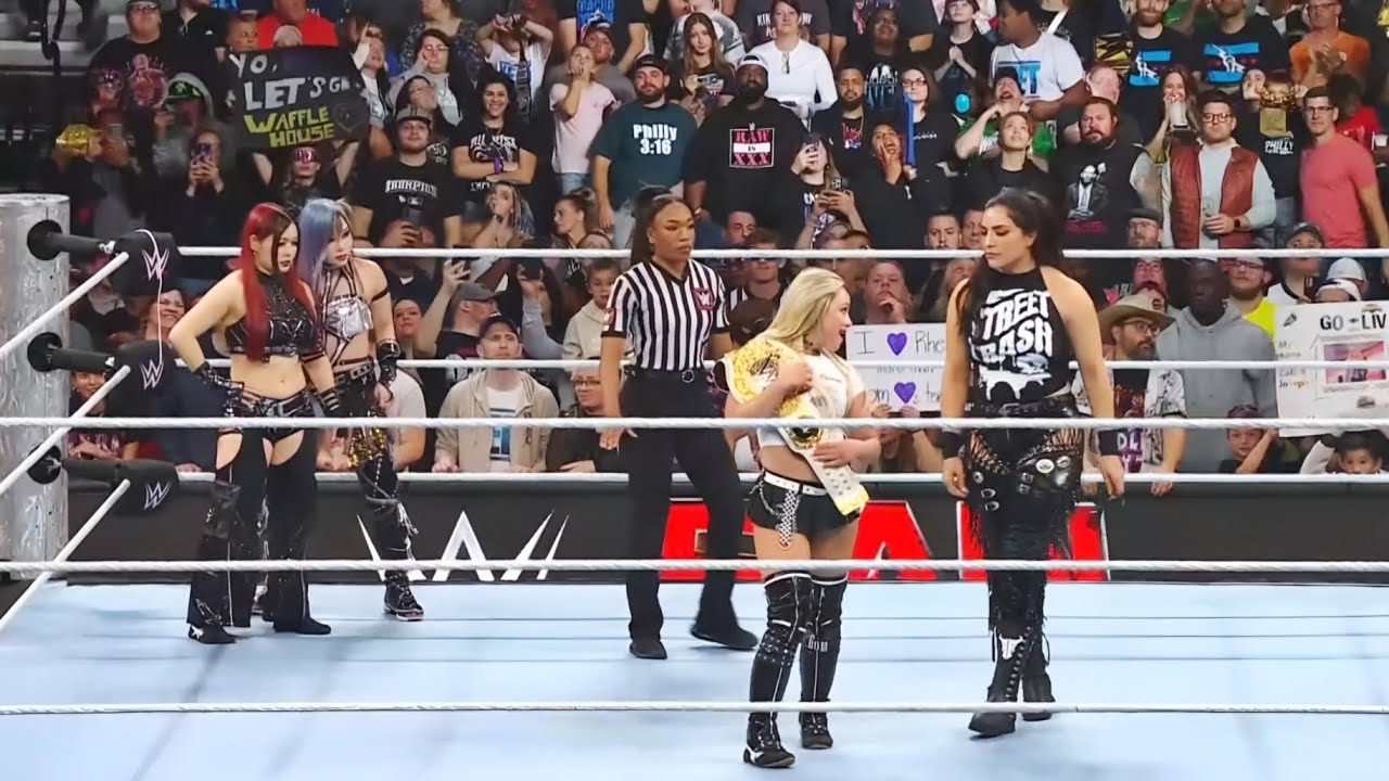 Liv Morgan y Raquel Rodríguez Vs Damage CTRL - WWE Raw 21/10/2024 [Español Latino]