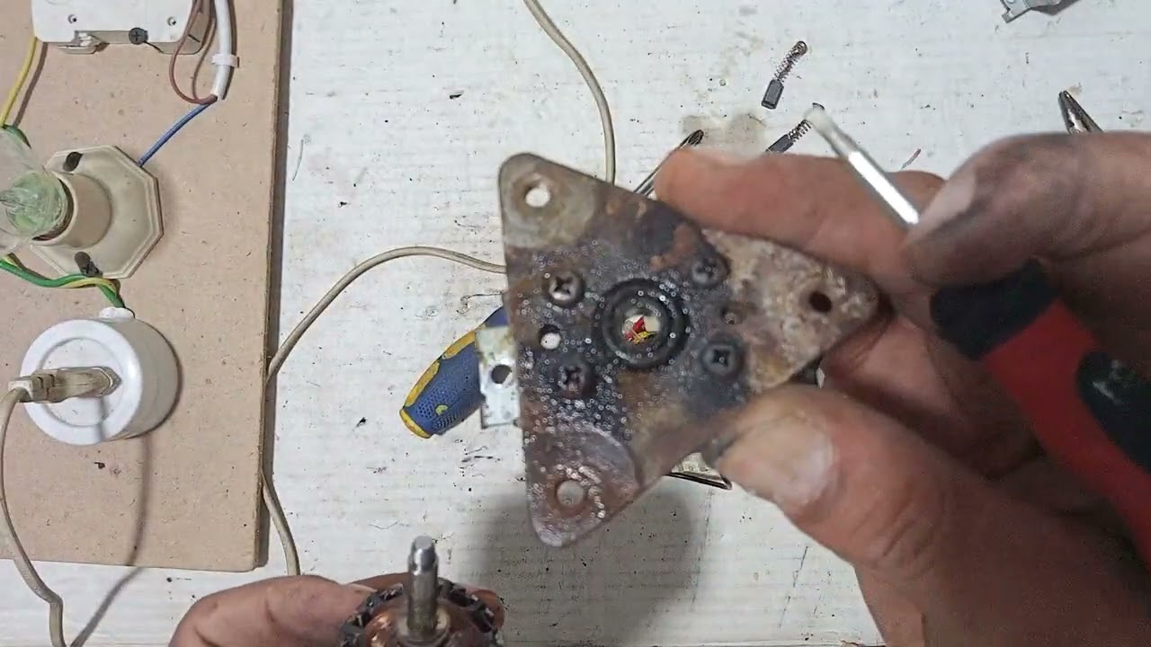 تغير جلبة ماتور خلاط