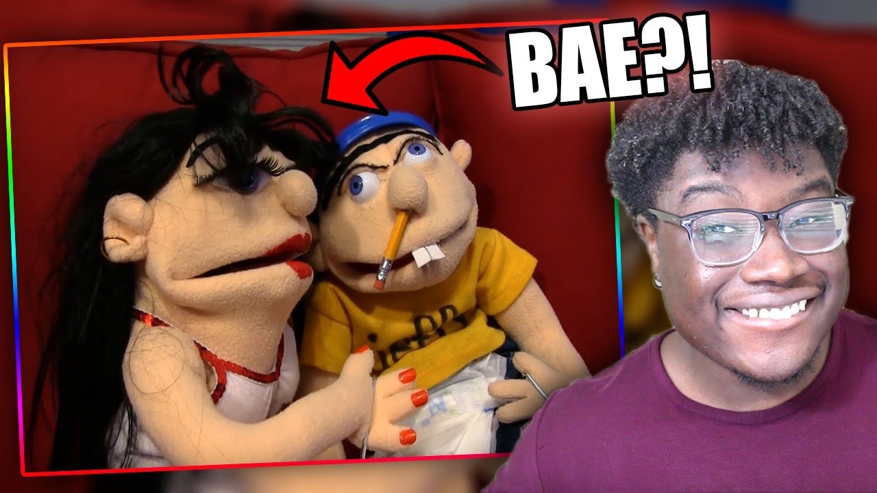 JEFFY GETS A BAE! | SML Movie: The Love Potion Reaction!