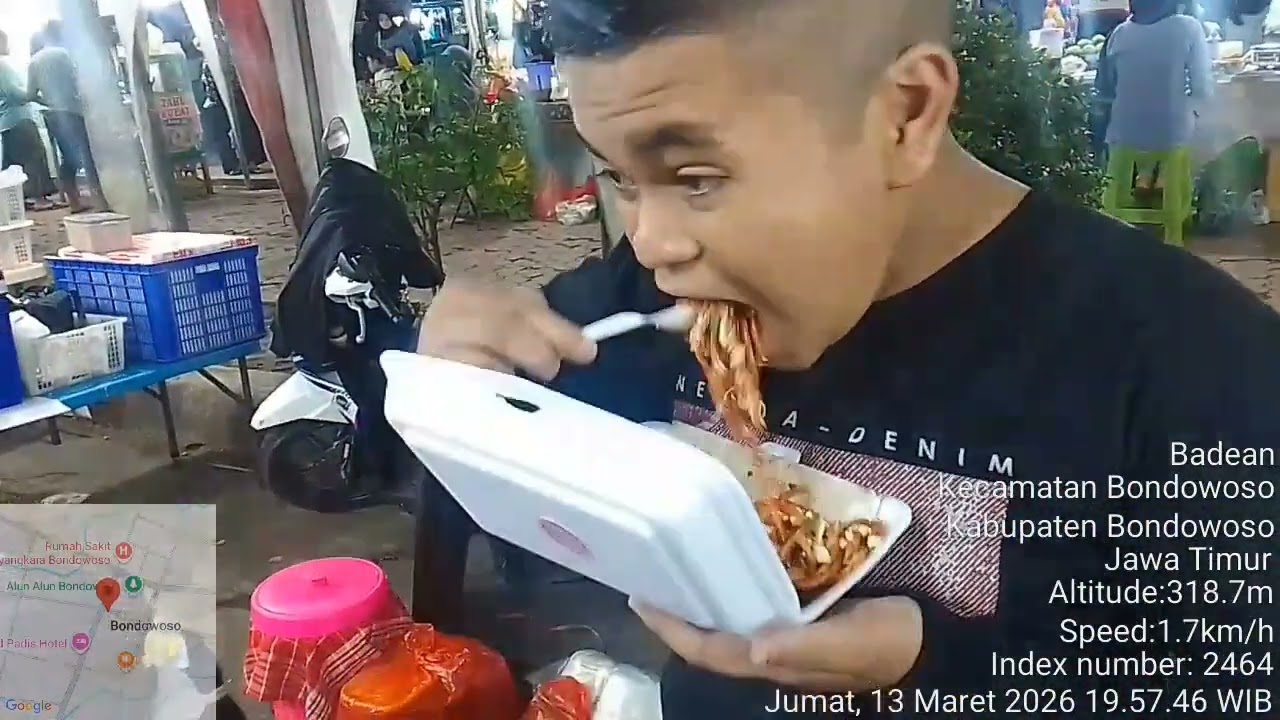 Nasi bakar Dapoer Nalin bersama ownernya di stan no 19