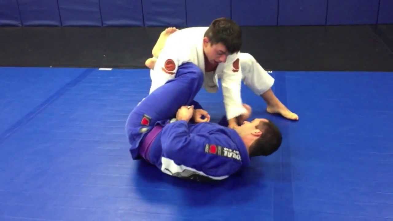 Josh Mancuso teaches Leg Lasso Guard pass