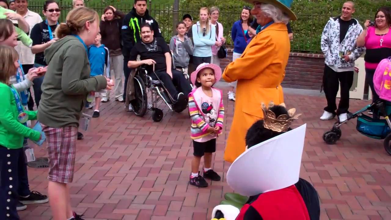 Tea Party w/Alice, Mad Hatter & Queen of Hearts