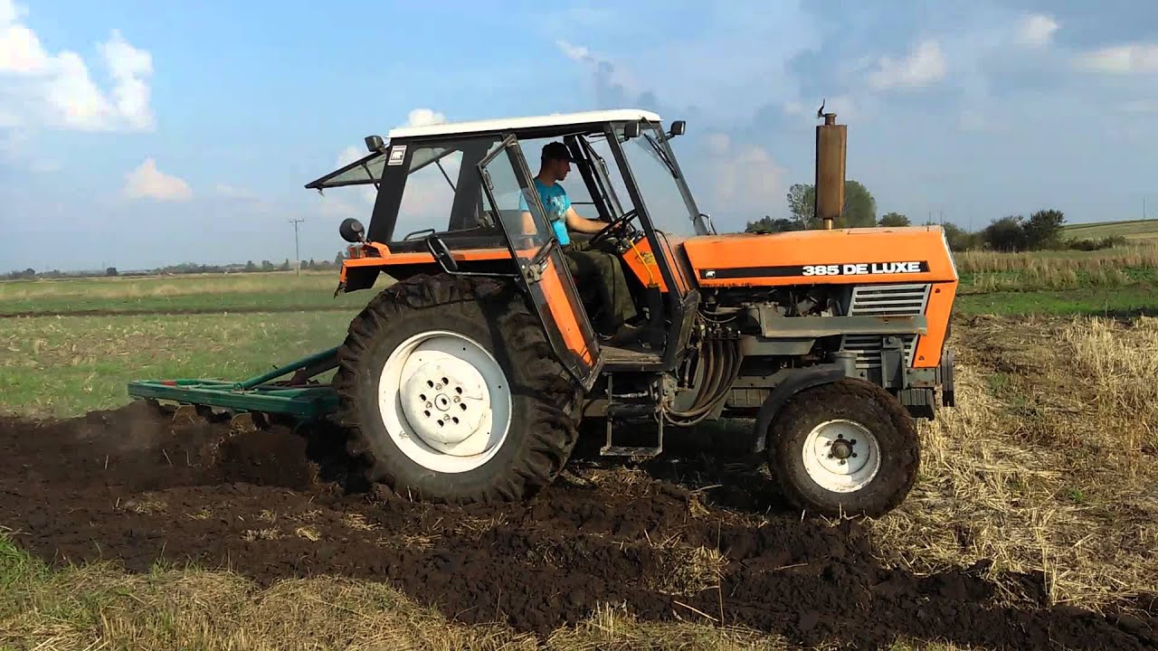Ursus 385 DE-LUXE + pług 4