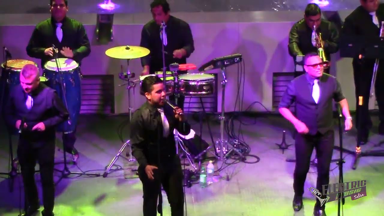 Como t&uacute; - Cover - Escencia Banda Show ( formato electric salsa)