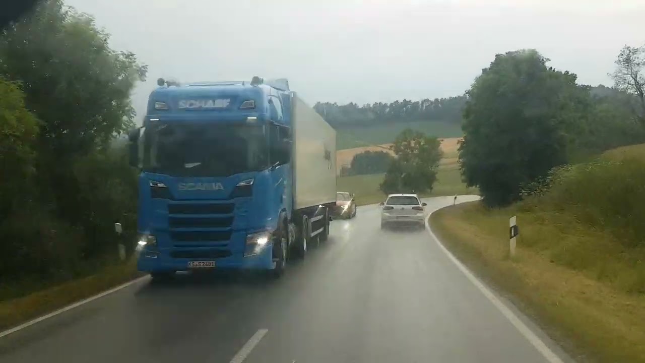 Anfahrt nach Volkmarsen im Landkreis Waldeck-Frankenberg im Bundesland Hessen in Deutschland