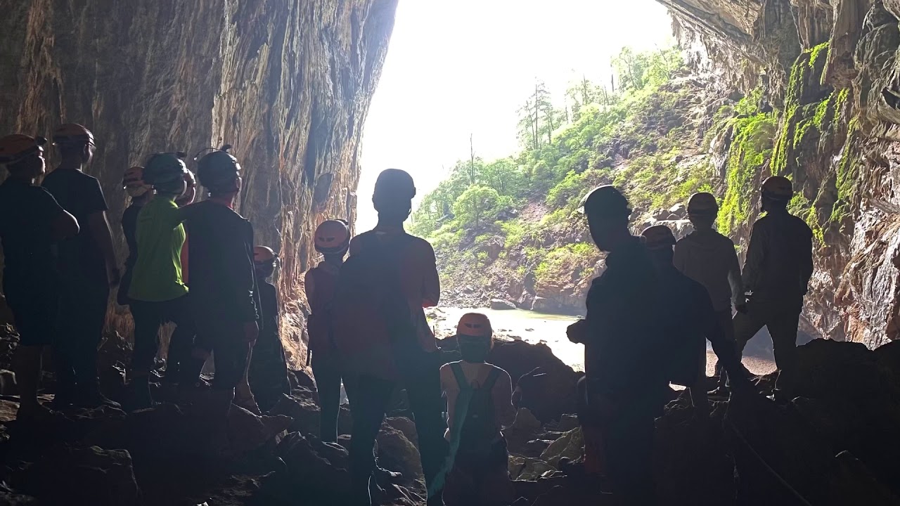 Hang Én (Swallow Cave) - Oxalis Cave Tour Part 2 - December 2020
