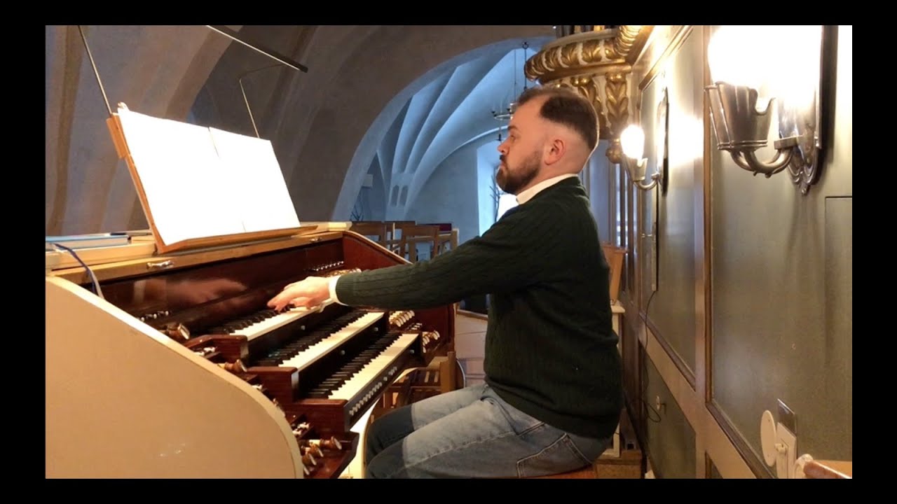 Rex Koury: Jesus Christ is risen today (Llanfair). Henrik Berg, organ.