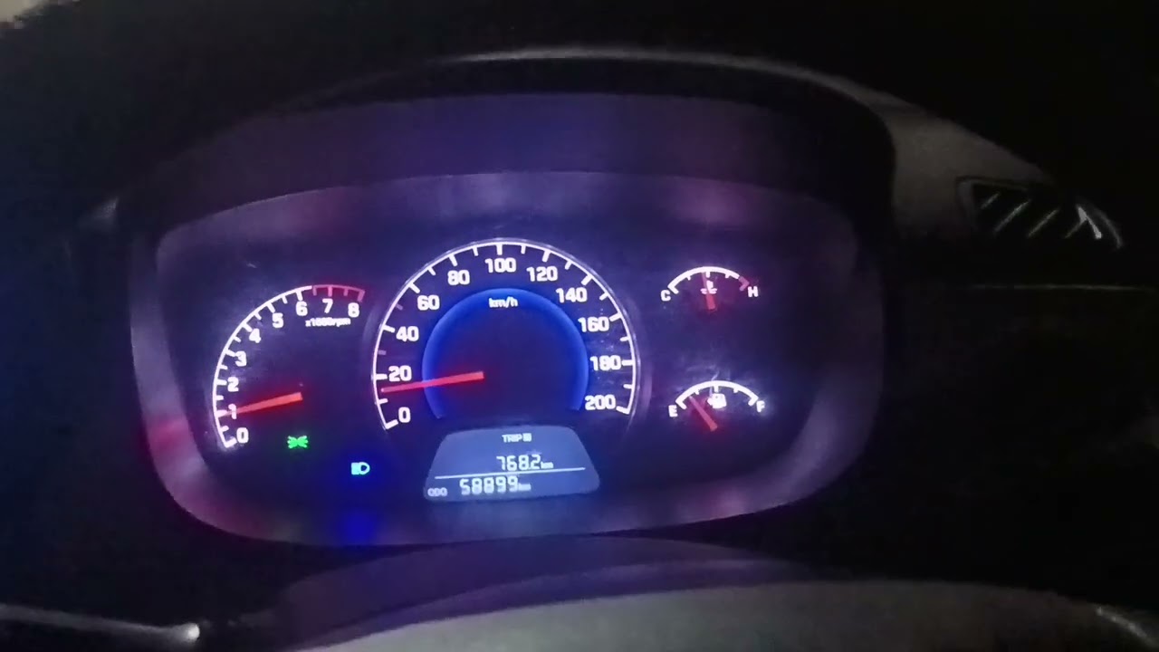 Grand i10 2019 magna cng top speed without accelerate by clutch 😍