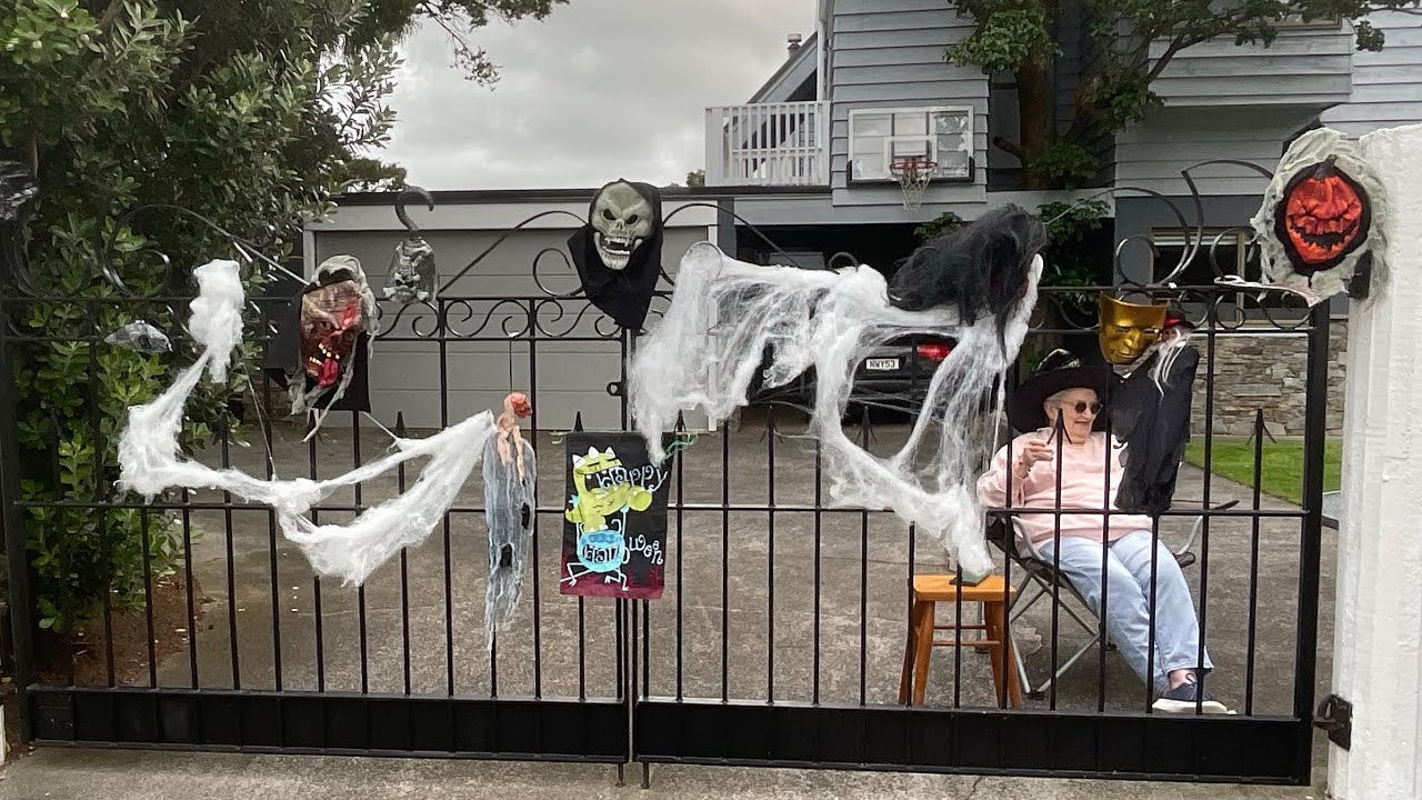 Happy Halloween in Howick: A Fun Halloween Walk in Auckland