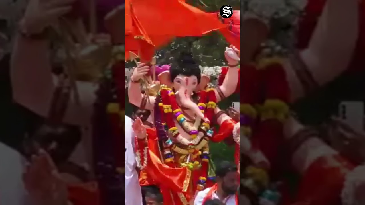 Massive Crowds Join in for Lord Ganesha Idol Immersion Celebration | #TheStatesman