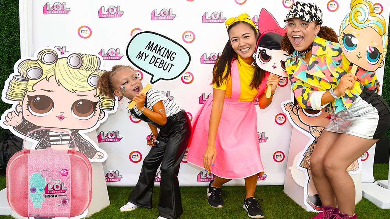 LOL Bigger Surprise In Real Life Fashion Show Party in Los Angeles - 60+ Surprises and LOL House