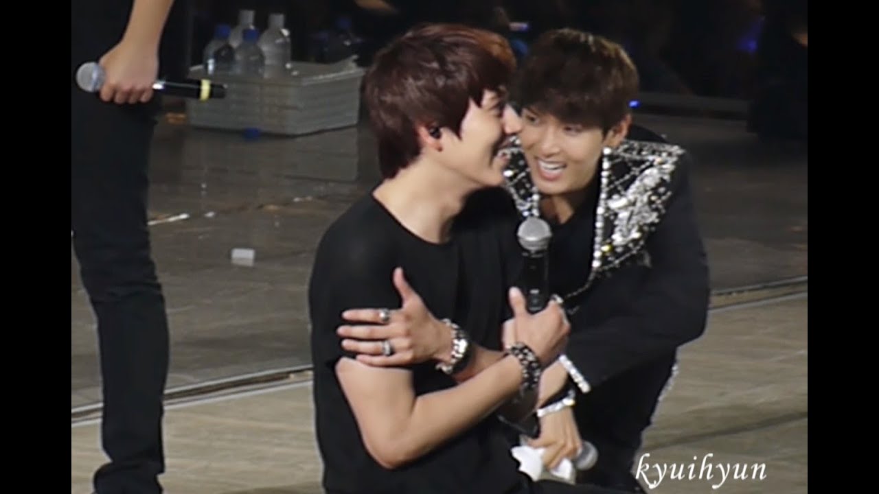 130812【HD】SS5 IN TAIWAN - 聽周覓唱歌笑到不行的賢旭 ( Talk 4 )