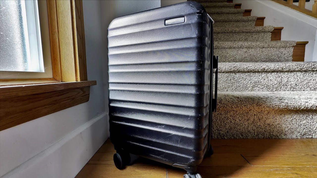 Amazon Basics Hardside Spinner Suitcase (21-inch, Black) - Review