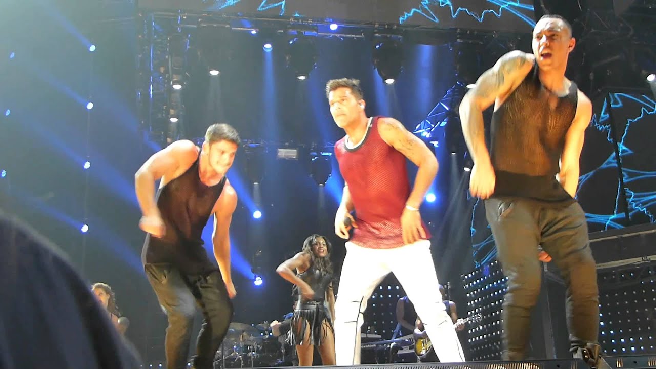 RICKY MARTIN SHAKE YOUR BON-BON