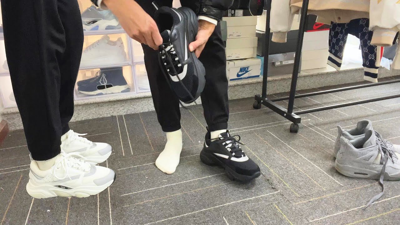 Dior B22 Fashion Sneaker Black And White Try On #tryon #unboxing #sneakers #fashion #menswear